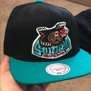 Vancouver Grizzlies LE “Upside Down Logo” hat.